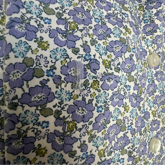 LANDS END SPLIT NECK NO IRON PINPOINT OXFORD BLOUSE  LILAC FLORAL Button Up 16 - Picture 8 of 9